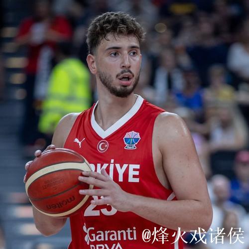 欧锦赛决赛土耳其失冠,申京关键三分再现遗憾 欧锦赛决赛土耳其失冠,申京关键三分再现遗憾